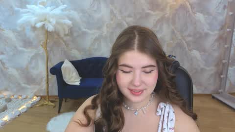 Snapshot of nicolefoxery chatting on 09-23-25, 03:20 nicolefoxery online show from 09-23-25, 03:20