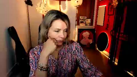 Snapshot of nicolehits chatting on 07-26-26, 01:07 nicolehits online show from 07-26-26, 01:07