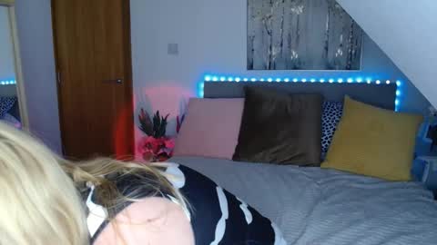   Birthday  online show from 06-02-26, 10:34