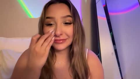 Snapshot of nicolelovesyou444 chatting on 02-22-26, 03:54 nicolelovesyou444 online show from 02-22-26, 03:54