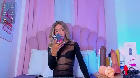 nicolemadrird online show from 04-16-26, 12:17