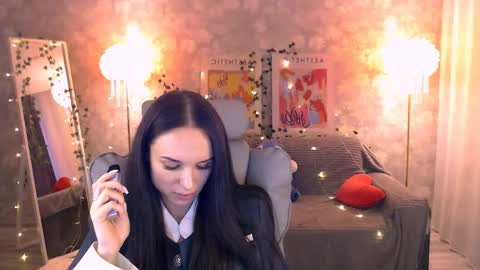 Snapshot of nicolemerz chatting on 06-05-26, 04:02 Nicole online show from 06-05-26, 04:02