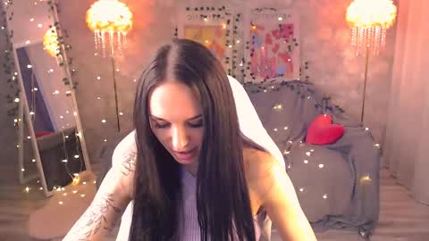 Snapshot of nicolemerz chatting on 06-07-26, 03:49 Nicole online show from 06-07-26, 03:49