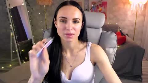 Snapshot of nicolemerz chatting on 06-23-26, 03:43 Nicole online show from 06-23-26, 03:43