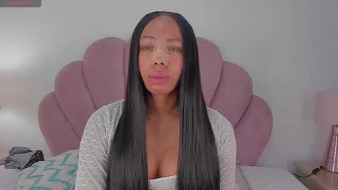 NICOLE online show from 09-18-25, 12:18