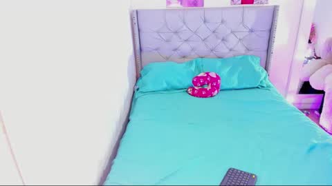 nicoleparker10 online show from 12-24-24, 05:38