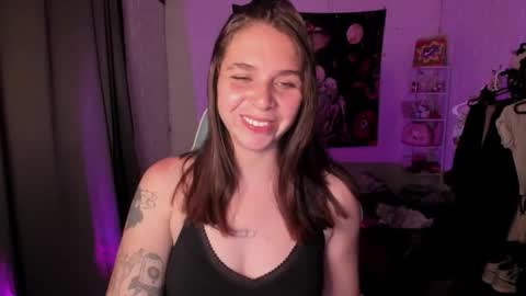 Nicol independent model online show from 09-14-25, 11:37