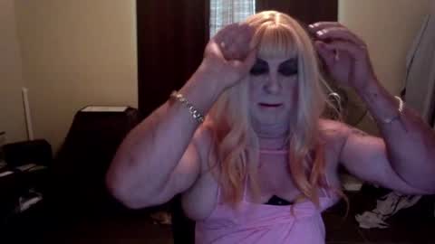 Snapshot of nicolescdfantasies chatting on 06-15-26, 12:02 Nicole CD online show from 06-15-26, 12:02