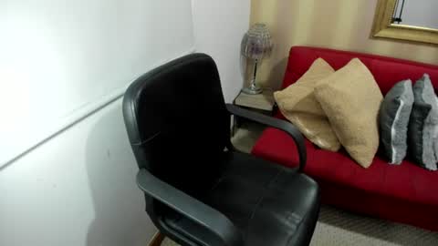 Nicolettcolin  online show from 07-06-26, 04:53