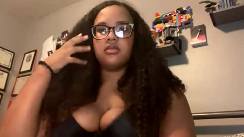 nicolette356 online show from 10-07-25, 09:12