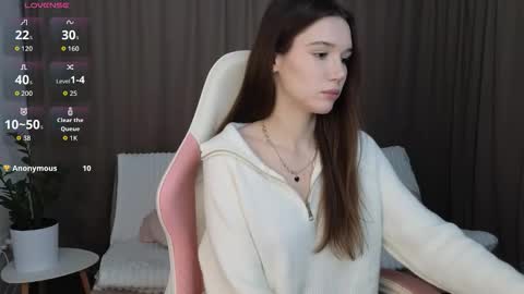 Snapshot of nicolettebean chatting on 11-24-25, 07:52 Nicol online show from 11-24-25, 07:52