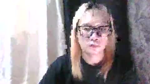 Nicolle online show from 04-19-26, 10:01