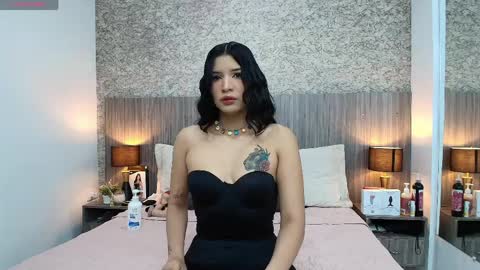 Nicolle Alvarez online show from 04-05-26, 11:40