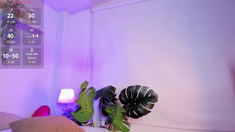 nicolle_evanss_ online show from 03-27-26, 08:26