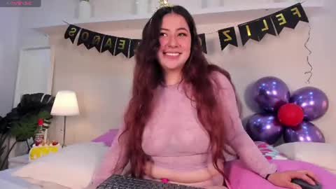 Snapshot of nicolle_evanss_ chatting on 07-11-26, 04:04 nicolle_evanss_ online show from 07-11-26, 04:04