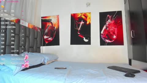 Snapshot of nicolle_hanks1 chatting on 02-10-26, 03:10 nicolle_hanks1 online show from 02-10-26, 03:10