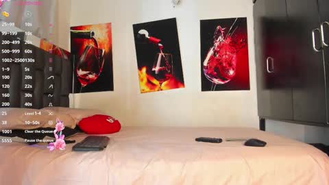 Snapshot of nicolle_hanks1 chatting on 02-26-26, 02:10 nicolle_hanks1 online show from 02-26-26, 02:10