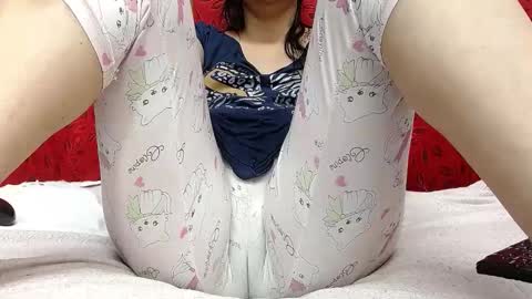 Snapshot of nicolleowens chatting on 01-12-26, 08:47 NICOLLE online show from 01-12-26, 08:47