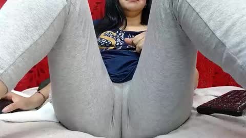 Snapshot of nicolleowens chatting on 03-04-26, 09:32 NICOLLE online show from 03-04-26, 09:32