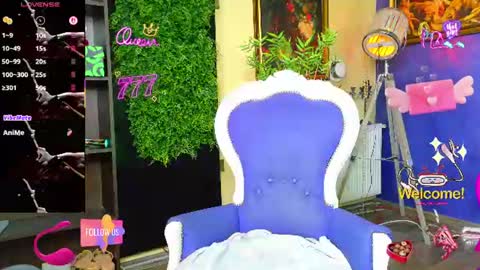 Snapshot of nicollepalmer chatting on 06-23-26, 07:28 Nicolle online show from 06-23-26, 07:28