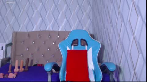 Snapshot of nicolletaylorq chatting on 01-29-25, 11:41 Nicolle Miley online show from 01-29-25, 11:41