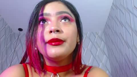 Snapshot of nicolletaylorq chatting on 02-15-25, 04:14 Nicolle Miley online show from 02-15-25, 04:14