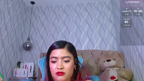 Snapshot of nicolletaylorq chatting on 02-27-25, 07:12 Nicolle Miley online show from 02-27-25, 07:12