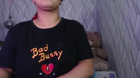 Snapshot of nicolletaylorq chatting on 03-05-25, 02:14 Nicolle Miley online show from 03-05-25, 02:14