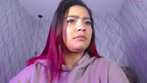 Snapshot of nicolletaylorq chatting on 03-11-25, 05:49 Nicolle Miley online show from 03-11-25, 05:49