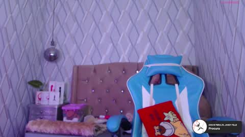 Snapshot of nicolletaylorq chatting on 03-11-25, 08:52 Nicolle Miley online show from 03-11-25, 08:52