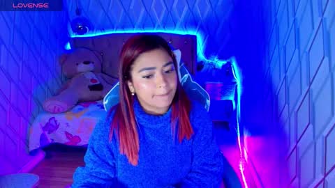 Snapshot of nicolletaylorq chatting on 10-06-25, 03:04 Nicolle Miley online show from 10-06-25, 03:04