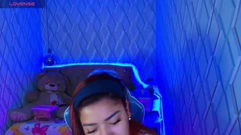 Snapshot of nicolletaylorq chatting on 10-30-25, 03:41 Nicolle Miley online show from 10-30-25, 03:41