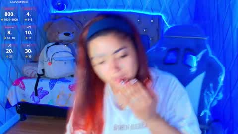 Snapshot of nicolletaylorq chatting on 11-07-25, 12:54 Nicolle Miley online show from 11-07-25, 12:54