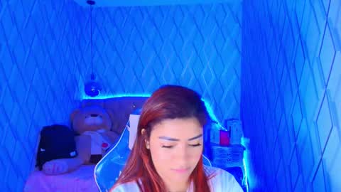 Snapshot of nicolletaylorq chatting on 11-16-25, 03:23 Nicolle Miley online show from 11-16-25, 03:23