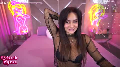 Snapshot of nicolnightt chatting on 10-20-25, 05:41 Nicole online show from 10-20-25, 05:41