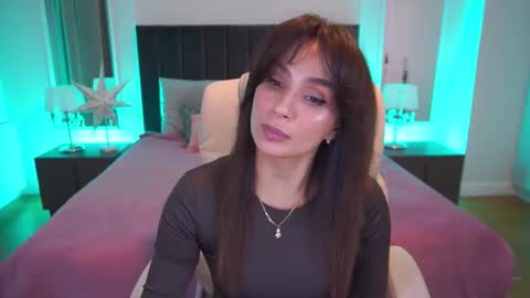 Snapshot of nicolnightt chatting on 02-27-26, 06:57 Nicole online show from 02-27-26, 06:57