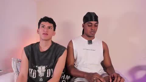 Snapshot of nicoymark1 chatting on 02-11-26, 06:18 Nico y Mark online show from 02-11-26, 06:18