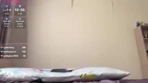 Snapshot of nievesshippey chatting on 06-29-26, 10:15 Hanna online show from 06-29-26, 10:15
