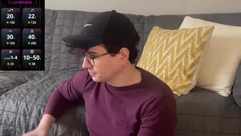 Snapshot of nigelhart chatting on 12-17-24, 04:32 Nigel Hart online show from 12-17-24, 04:32