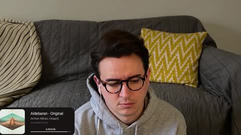 Snapshot of nigelhart chatting on 12-31-24, 02:36 Nigel Hart online show from 12-31-24, 02:36