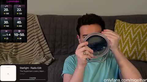 Snapshot of nigelhart chatting on 01-01-25, 09:52 Nigel Hart online show from 01-01-25, 09:52