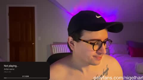 Snapshot of nigelhart chatting on 01-25-25, 02:04 Nigel Hart online show from 01-25-25, 02:04