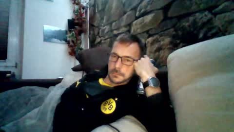 Snapshot of nighthawk28 chatting on 10-28-25, 07:16 MikeVanDyck online show from 10-28-25, 07:16