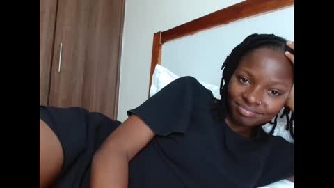 Snapshot of nightnurse2030 chatting on 11-23-25, 12:05 nightnurse2030 online show from 11-23-25, 12:05