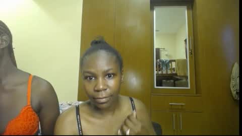 Snapshot of nightnurse_xx chatting on 10-12-25, 03:11 Tina online show from 10-12-25, 03:11