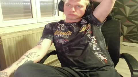 niglo620 online show from 04-21-26, 01:06