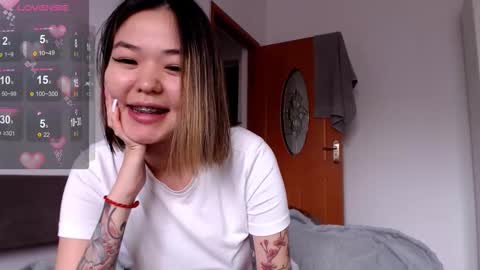 Niia online show from 09-16-25, 09:43