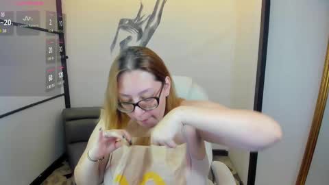 Anni online show from 02-25-25, 11:11