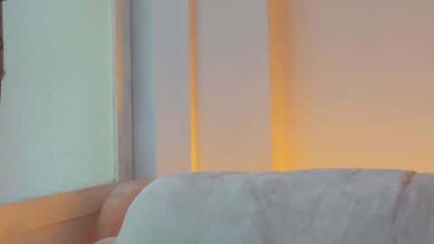 Snapshot of niilaa chatting on 12-03-25, 06:06 of Nylasweet online show from 12-03-25, 06:06