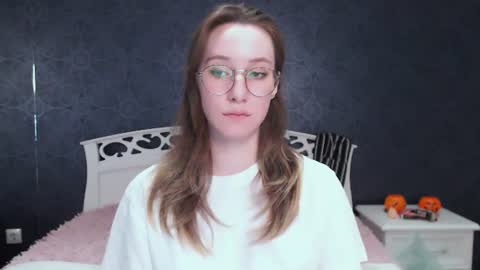 niixi online show from 06-13-26, 04:05